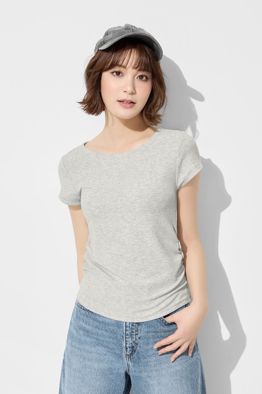 輕柔彈力寬領抽皺T恤-女