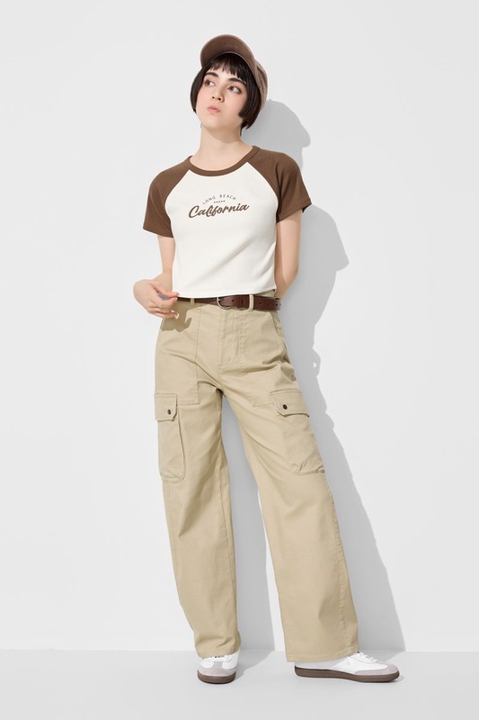 羅紋拉克蘭袖文字印花短版T恤-女