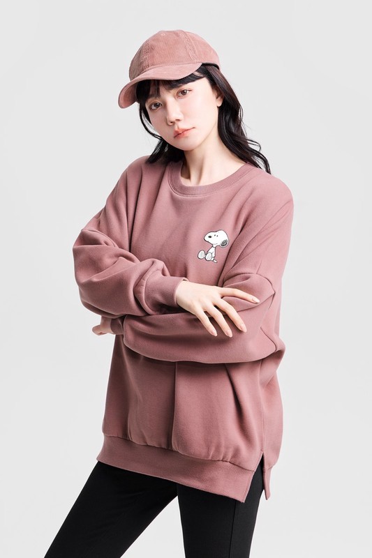 史努比系列刷毛寬長版印花圓領衫-11-女