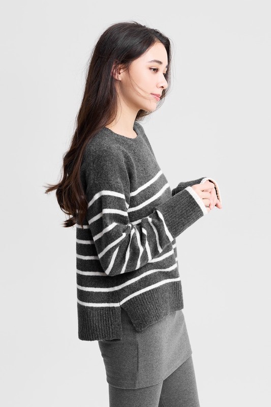 柔軟舒適條紋圓領毛衣-女