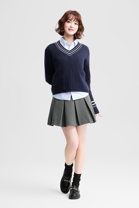 V領寬鬆短版毛衣-女