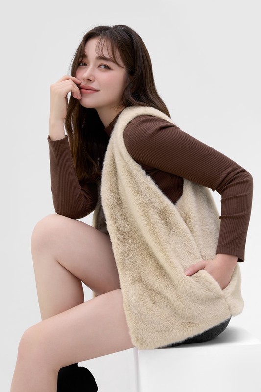 柔軟長刷毛背心-女