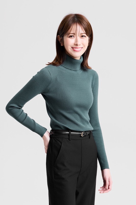 柔軟羅紋高領毛衣-女