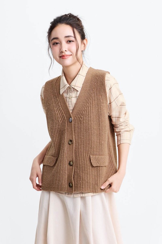 粗針混紡寬版開襟背心-女
