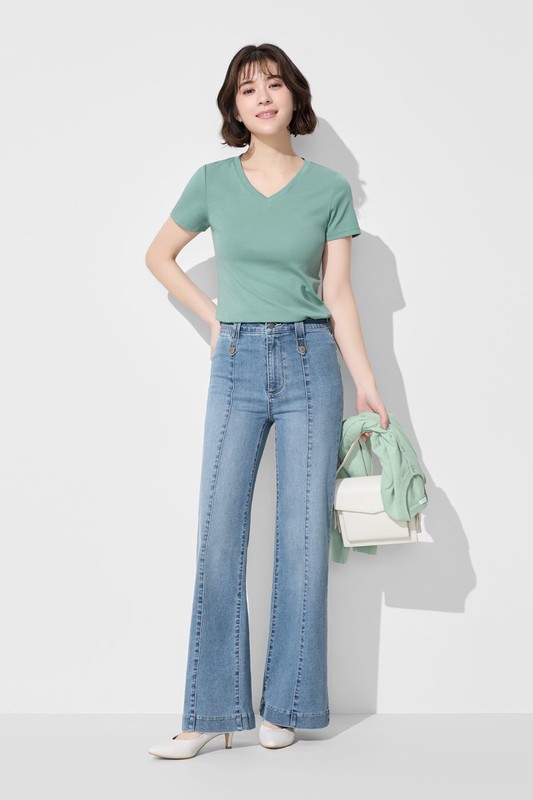 立體剪裁高腰靴型牛仔褲-女