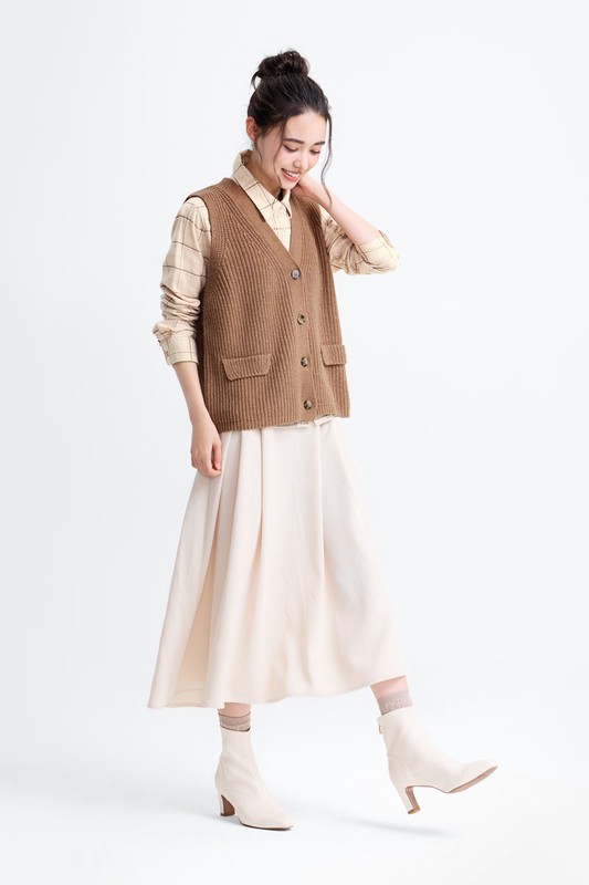 粗針混紡寬版開襟背心-女