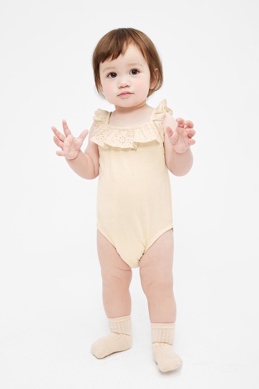 蕾絲造型無袖包臀衣-Baby
