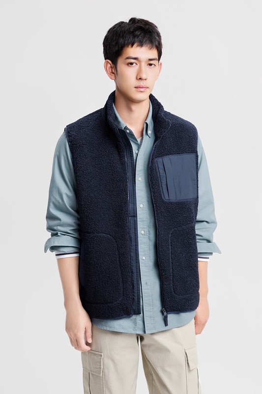 仿羊羔絨拼接背心-男