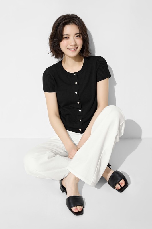 愛心釦短版透膚針織外套-女