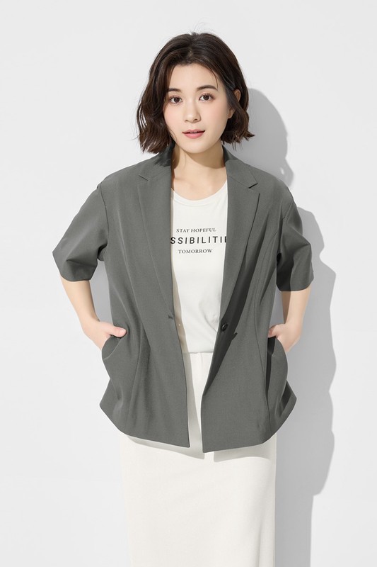寬版短袖西裝外套-女