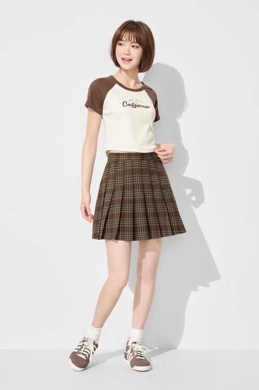 羅紋拉克蘭袖文字印花短版T恤-女